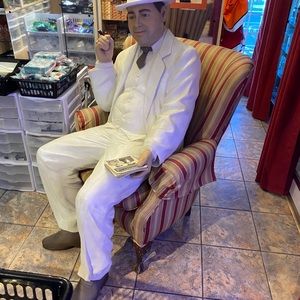 Meet your Posher, Marc